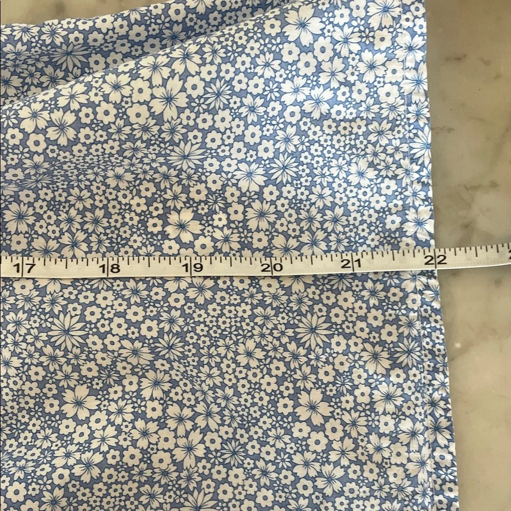 J. CREW Liberty Jacqueline Fabric Blue White Floral Puff Sleeve Smocked Blouse M